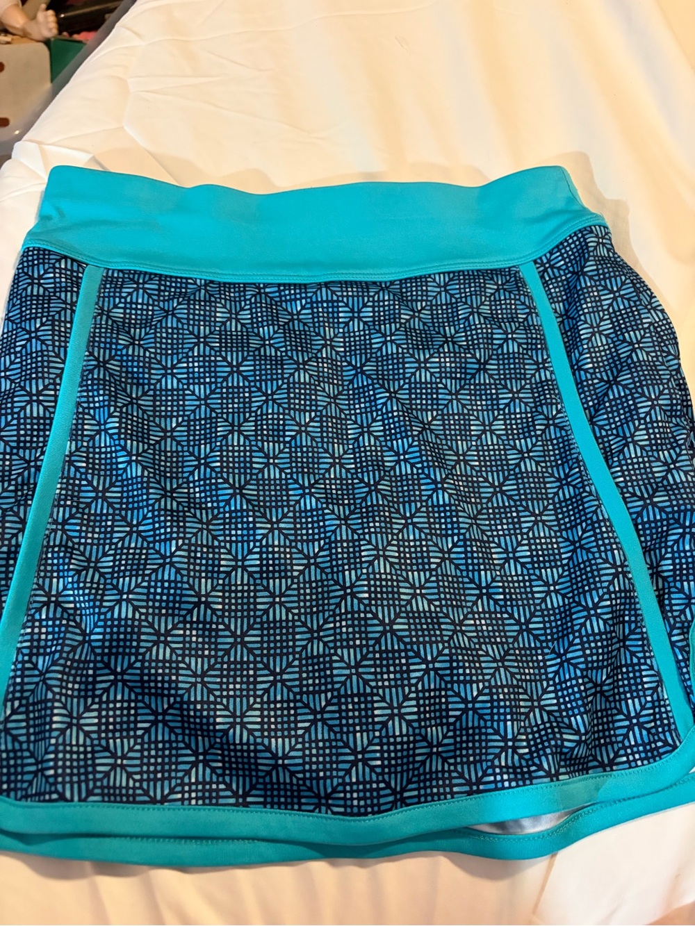 PGA Tour Size XS Turquoise and Black built in shorts Geometric Golf Skort